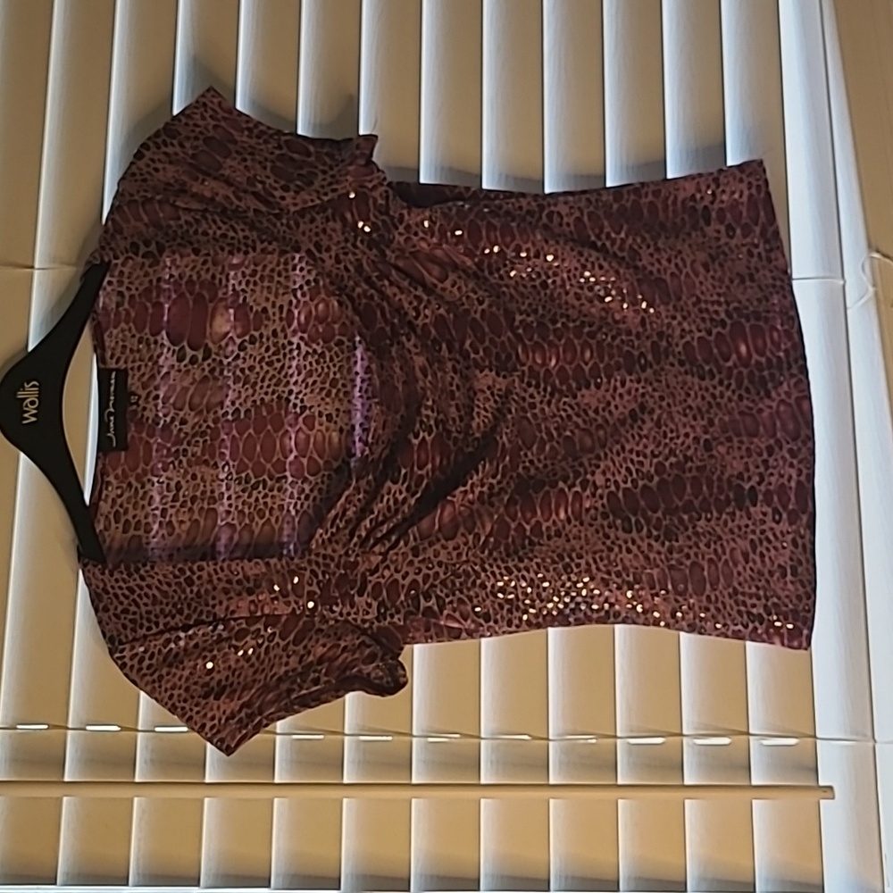 Jane Norman short style top